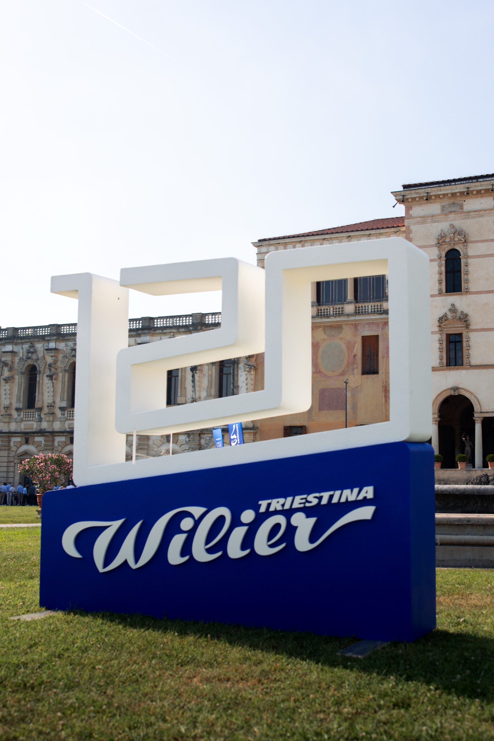 Installazione 120 Wilier Triestina a Villa Contarini