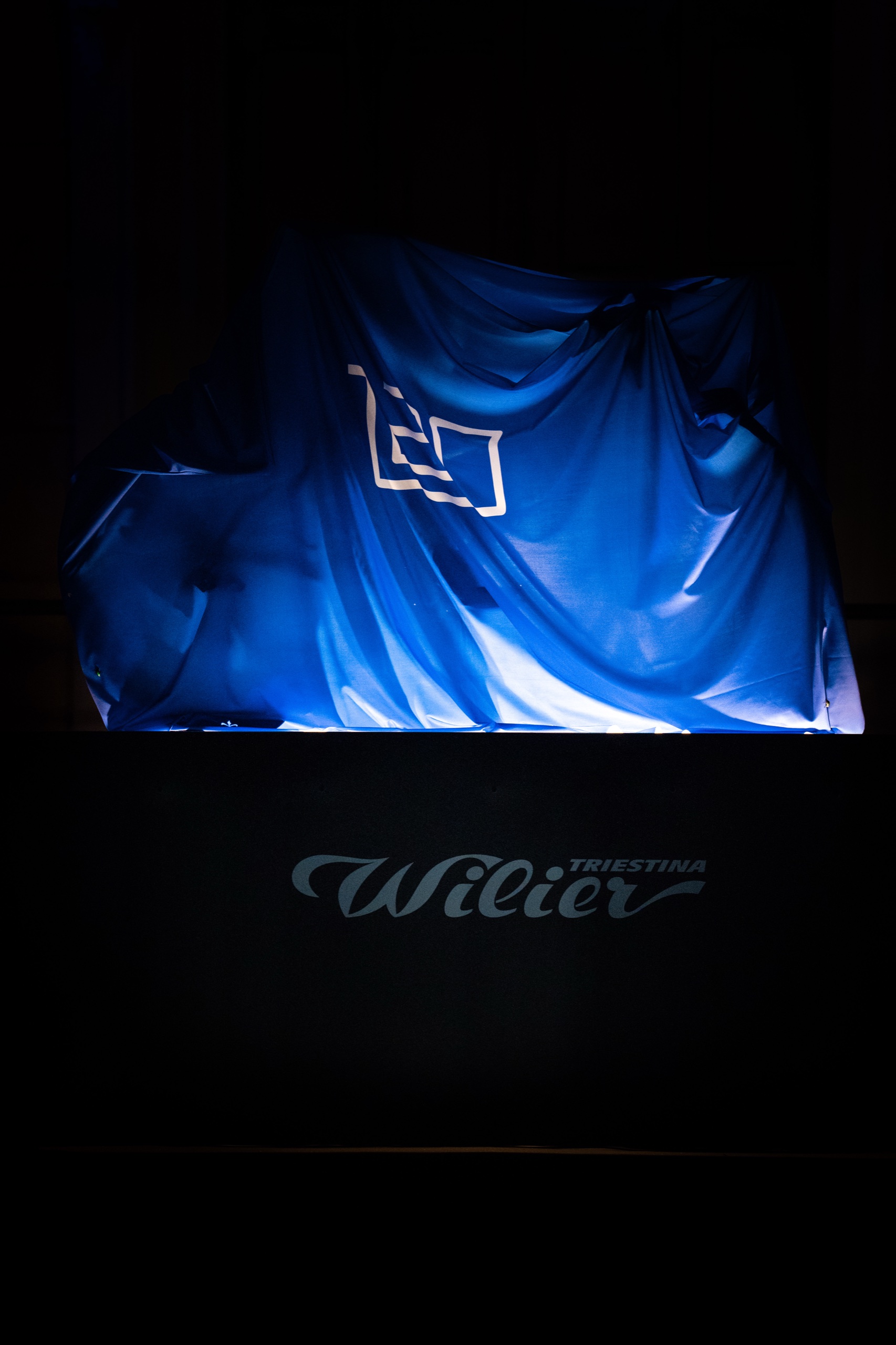 Filante Ultimate coperta sul palco Wilier Triestina